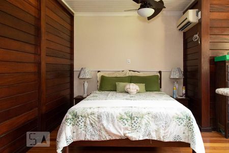 Casa de condomínio à venda com 1000m², 3 quartos e 5 vagas Casa de condomínio à venda com 1000m², 3 quartos e 5 vagasQuarto 3