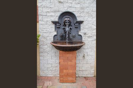 Casa de condomínio à venda com 1000m², 3 quartos e 5 vagas Casa de condomínio à venda com 1000m², 3 quartos e 5 vagasÁrea Externa