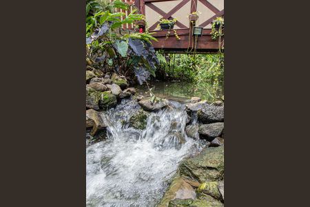 Casa de condomínio à venda com 1000m², 3 quartos e 5 vagas Casa de condomínio à venda com 1000m², 3 quartos e 5 vagasÁrea Externa