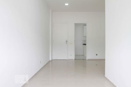 Sala de Apartamento com 2 quartos, 94m² Leblon