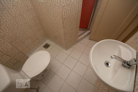 Apartamento para alugar com 47m², 1 quarto e sem vaga Apartamento para alugar com 47m², 1 quarto e sem vagaBanheiro