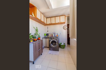 Apartamento à venda com 150m², 3 quartos e 1 vaga Apartamento à venda com 150m², 3 quartos e 1 vagaÁrea de serviço