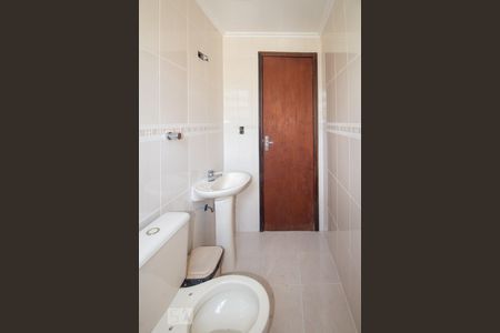 Banheiro de apartamento à venda com 1 quarto, 34m² em Cristal, Porto Alegre