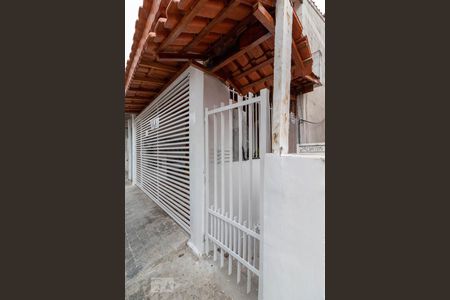 Casa para alugar com 120m², 2 quartos e sem vaga Casa para alugar com 120m², 2 quartos e sem vagaFachada