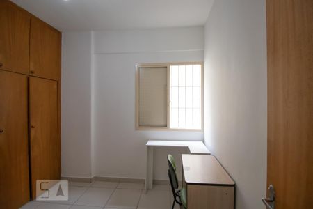 Quarto 1 de apartamento para alugar com 2 quartos, 60m² em Vila Guarani (z Sul), São Paulo