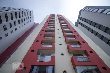 Apartamento para alugar com 60m², 2 quartos e 1 vaga Apartamento para alugar com 60m², 2 quartos e 1 vagaFachada