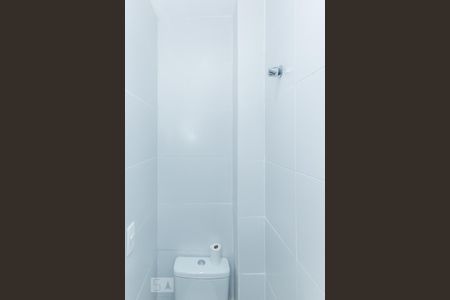 Banheiro  de kitnet/studio para alugar com 1 quarto, 30m² em Copacabana, Rio de Janeiro