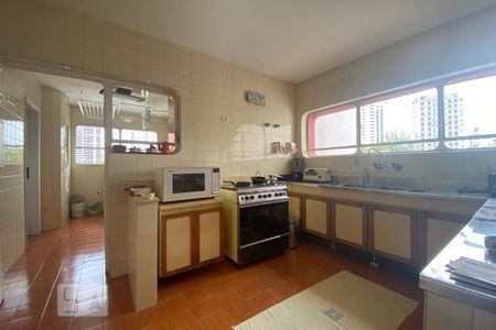 Apartamento para alugar com 300m², 4 quartos e 4 vagas Apartamento para alugar com 300m², 4 quartos e 4 vagasCozinha