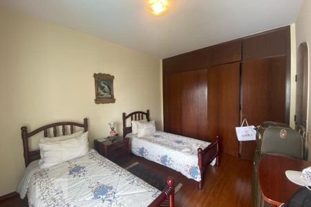 Apartamento para alugar com 300m², 4 quartos e 4 vagas Apartamento para alugar com 300m², 4 quartos e 4 vagasSuíte 2