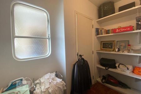 Apartamento para alugar com 300m², 4 quartos e 4 vagas Apartamento para alugar com 300m², 4 quartos e 4 vagasDespensa