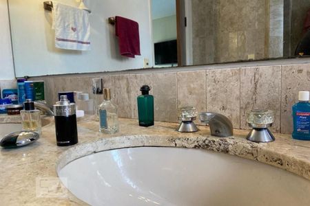 Apartamento para alugar com 300m², 4 quartos e 4 vagas Apartamento para alugar com 300m², 4 quartos e 4 vagasBanheiro - Torneira