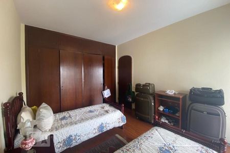 Apartamento para alugar com 300m², 4 quartos e 4 vagas Apartamento para alugar com 300m², 4 quartos e 4 vagasSuíte 2