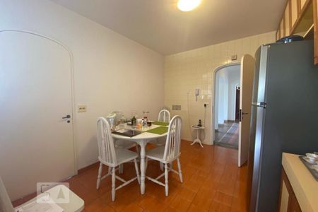 Apartamento para alugar com 300m², 4 quartos e 4 vagas Apartamento para alugar com 300m², 4 quartos e 4 vagasCopa