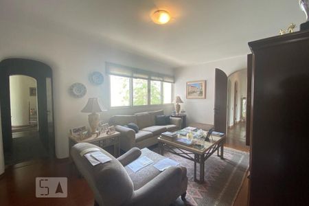 Apartamento para alugar com 300m², 4 quartos e 4 vagas Apartamento para alugar com 300m², 4 quartos e 4 vagasSala de Estar