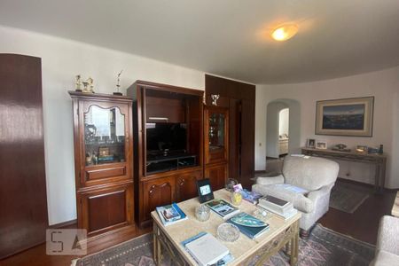 Apartamento para alugar com 300m², 4 quartos e 4 vagas Apartamento para alugar com 300m², 4 quartos e 4 vagasSala de Estar