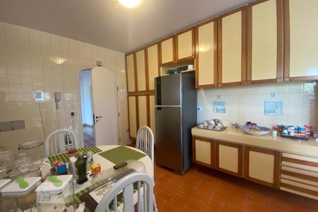 Apartamento para alugar com 300m², 4 quartos e 4 vagas Apartamento para alugar com 300m², 4 quartos e 4 vagasCopa