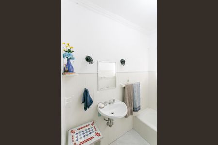 Casa à venda com 490m², 3 quartos e 3 vagasBanheiro Social