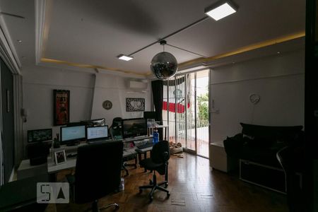 Sala de casa à venda com 3 quartos, 490m² em Perdizes, São Paulo