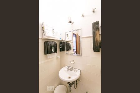 Casa à venda com 490m², 3 quartos e 3 vagasLavabo