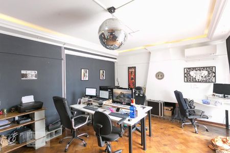 Sala de casa à venda com 3 quartos, 490m² em Perdizes, São Paulo