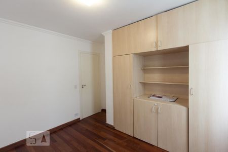 Quarto 1 de apartamento para alugar com 3 quartos, 98m² em Itaim Bibi, São Paulo