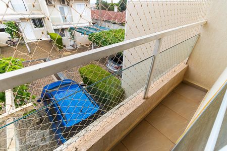 Sacada da suíte de casa de condomínio para alugar com 3 quartos, 102m² em Parque Rural Fazenda Santa Cândida, Campinas