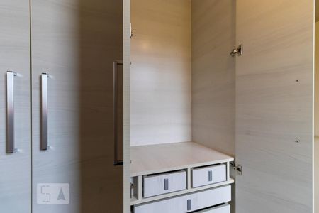 Casa de condomínio para alugar com 102m², 3 quartos e 2 vagas Casa de condomínio para alugar com 102m², 3 quartos e 2 vagasQuarto 3 - Armários