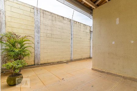 Casa de condomínio para alugar com 102m², 3 quartos e 2 vagas Casa de condomínio para alugar com 102m², 3 quartos e 2 vagasQuintal