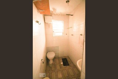 Casa à venda com 100m², 3 quartos e 2 vagas Casa à venda com 100m², 3 quartos e 2 vagasbanheiro casa 2