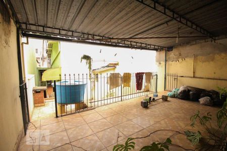 Casa à venda com 100m², 3 quartos e 2 vagas Casa à venda com 100m², 3 quartos e 2 vagaslaje