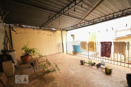 Casa à venda com 100m², 3 quartos e 2 vagas Casa à venda com 100m², 3 quartos e 2 vagaslaje