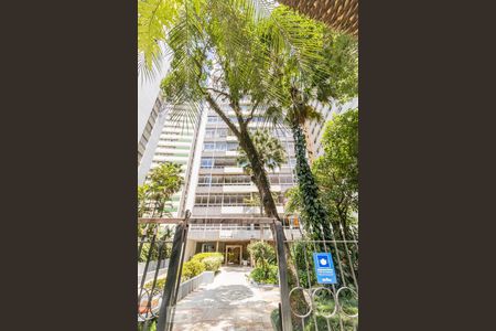 Apartamento para alugar com 250m², 3 quartos e 2 vagas Apartamento para alugar com 250m², 3 quartos e 2 vagasFachada