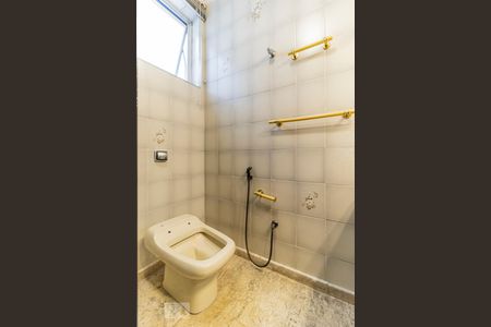 Apartamento para alugar com 250m², 3 quartos e 2 vagas Apartamento para alugar com 250m², 3 quartos e 2 vagasBanheiro Social