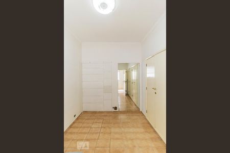 Apartamento para alugar com 250m², 3 quartos e 2 vagas Apartamento para alugar com 250m², 3 quartos e 2 vagasQuarto de Serviço
