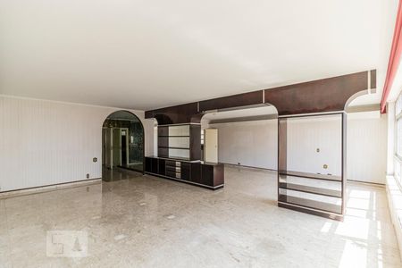 Apartamento para alugar com 250m², 3 quartos e 2 vagas Apartamento para alugar com 250m², 3 quartos e 2 vagasSala