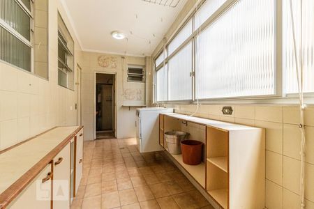 Apartamento para alugar com 250m², 3 quartos e 2 vagas Apartamento para alugar com 250m², 3 quartos e 2 vagasÁrea de Serviço