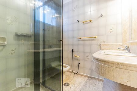 Apartamento para alugar com 250m², 3 quartos e 2 vagas Apartamento para alugar com 250m², 3 quartos e 2 vagasBanheiro Social