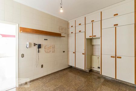 Apartamento para alugar com 250m², 3 quartos e 2 vagas Apartamento para alugar com 250m², 3 quartos e 2 vagasCozinha