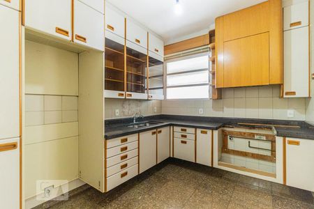 Apartamento para alugar com 250m², 3 quartos e 2 vagas Apartamento para alugar com 250m², 3 quartos e 2 vagasCozinha