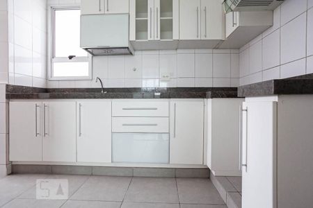 Apartamento para alugar com 137m², 3 quartos e 2 vagasCozinha