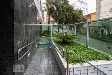Apartamento para alugar com 137m², 3 quartos e 2 vagasEntrada
