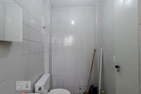 Banheiro  de kitnet/studio para alugar com 1 quarto, 39m² em Sé, São Paulo