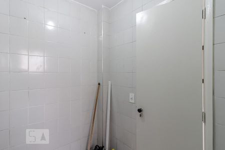 Banheiro  de kitnet/studio para alugar com 1 quarto, 45m² em Sé, São Paulo