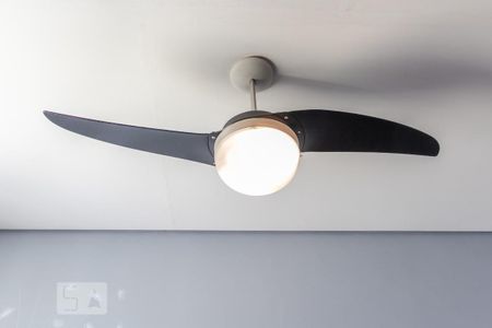 Casa à venda com 130m², 3 quartos e 2 vagas Casa à venda com 130m², 3 quartos e 2 vagasVentilador de teto