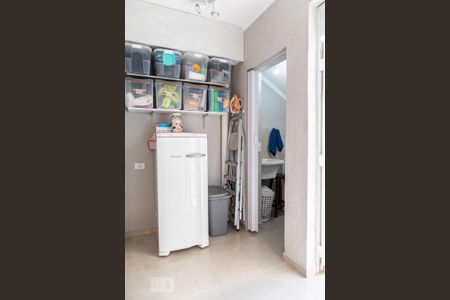 Casa à venda com 130m², 3 quartos e 2 vagas Casa à venda com 130m², 3 quartos e 2 vagasÁrea de serviço