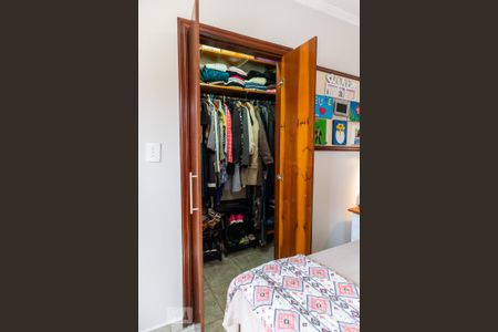 Casa à venda com 130m², 3 quartos e 2 vagas Casa à venda com 130m², 3 quartos e 2 vagasCloset da suíte