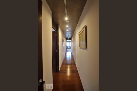 Apartamento à venda com 250m², 4 quartos e 2 vagasCorredor