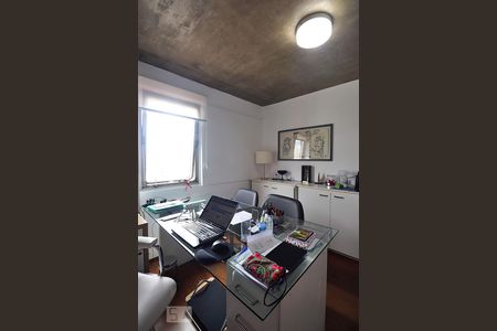 Apartamento à venda com 250m², 4 quartos e 2 vagasEscritório