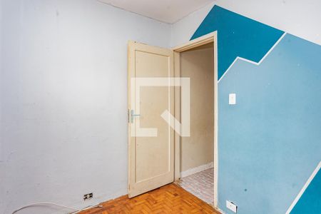 Quarto 2 de casa para alugar com 2 quartos, 85m² em Vila Brasílio Machado, São Paulo