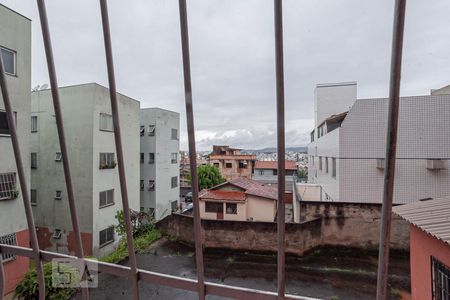 Vista do quarto 1 de apartamento para alugar com 2 quartos, 42m² em Santa Cruz, Belo Horizonte